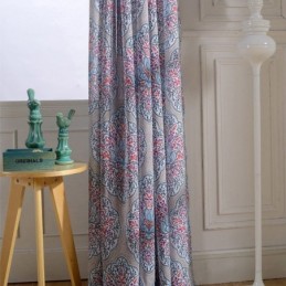 Trykte Blomstergardiner I Tyl Med Gennemsigtige Gardiner Til Stuen
