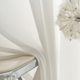Moderne Hvide Tylgardiner Specialfremstillet I Fjer Til Stuen