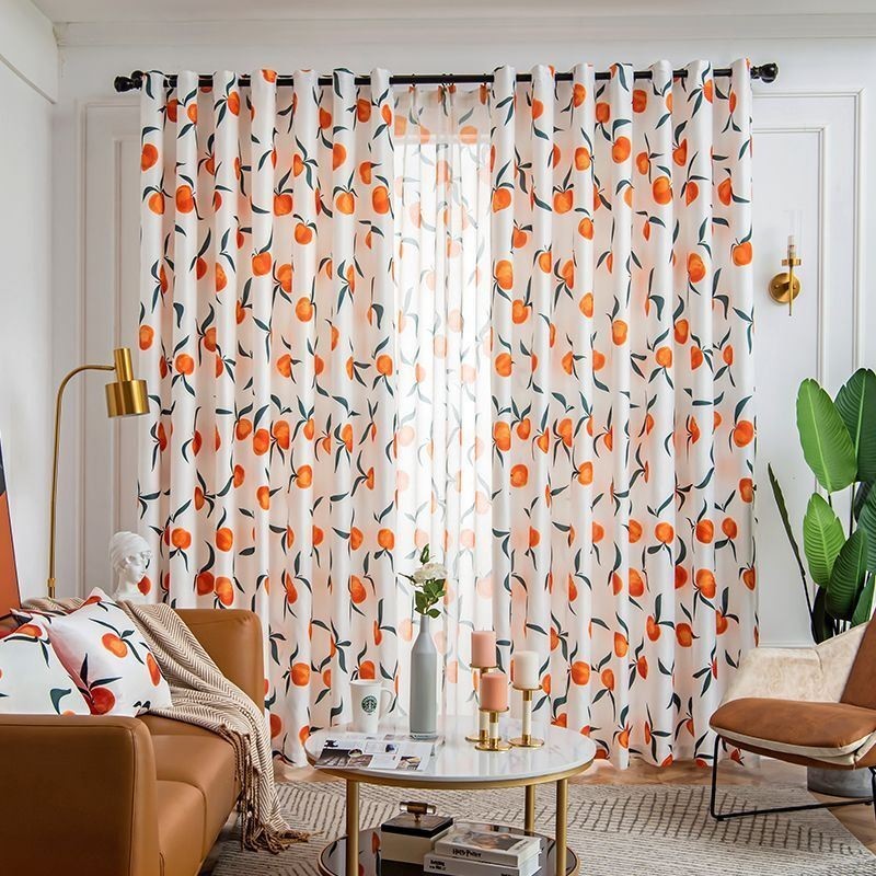 Gardin Efter Mål I Nordisk Stil Med Frugtprint