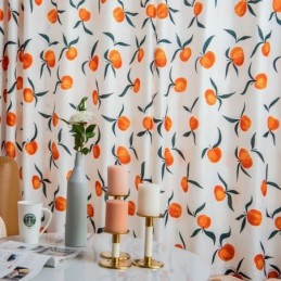 Gardin Efter Mål I Nordisk Stil Med Frugtprint