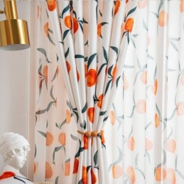 Gardin Efter Mål I Nordisk Stil Med Frugtprint