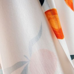 Gardin Efter Mål I Nordisk Stil Med Frugtprint