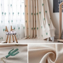 Gardiner I Børnestil Med Broderet Kaktus