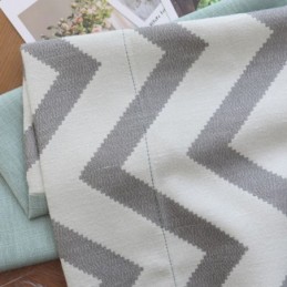 Luksuriøse Jacquard-Gardiner Med Bølgede, Striber Og Mørklægningsgardiner Til Stuen
